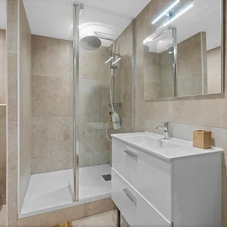 L'echappee Belle - Private Pool, Spa, Tennis & Golf Apartment *