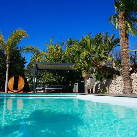 L'echappee Belle - Private Pool, Spa, Tennis & Golf Apartament *